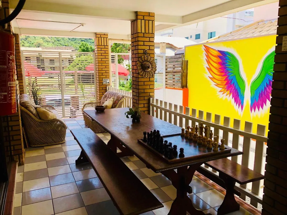 Quatro Ilhas Beach Hostel Bombinhas
